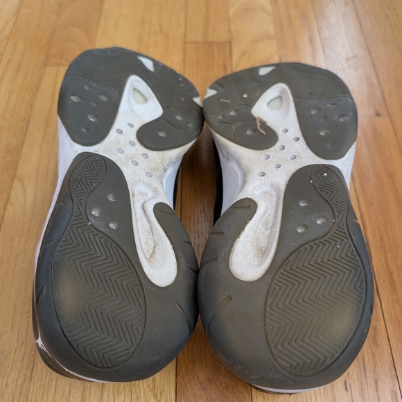 Nike Black White Air Jordan 11 CMFT Low Sneakers - Picture 15 of 15